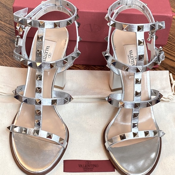 Valentino Garavani Shoes - Valentino Garavani Rockstud Sandals